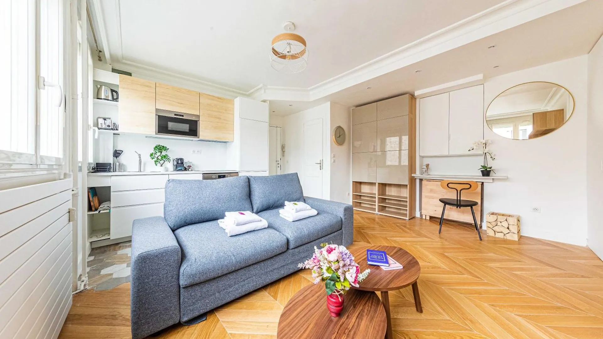 Superb Trocadero Eiffel Tower Apartment Paris